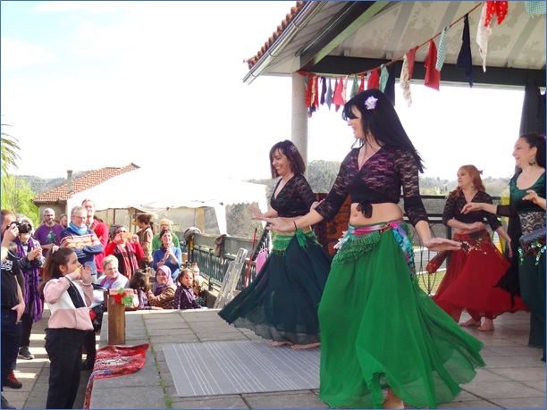 Manifestacin de danza oriental.- EL ECO