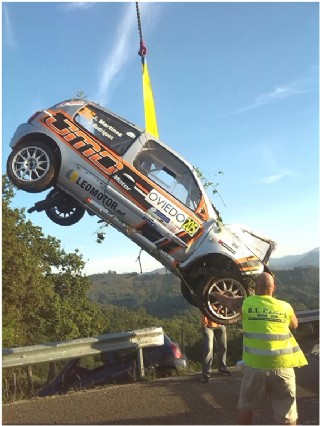 En la imagen de la pgina anterior, rescate del vehculo, Renault Clo