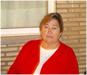 Fotografa de Carmen en uno de sus veranos en Cabranes