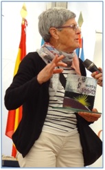 Chelo recogiendo su premio