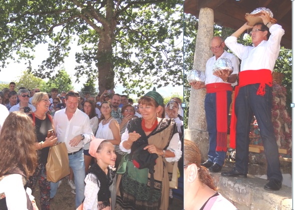 Manuel ngel Brcena, ofreciendo la primera boroa. A la izquierda, Manuel Antonio Rodrguez (de Incs), su destinatario final./ Fotos: EL ECO