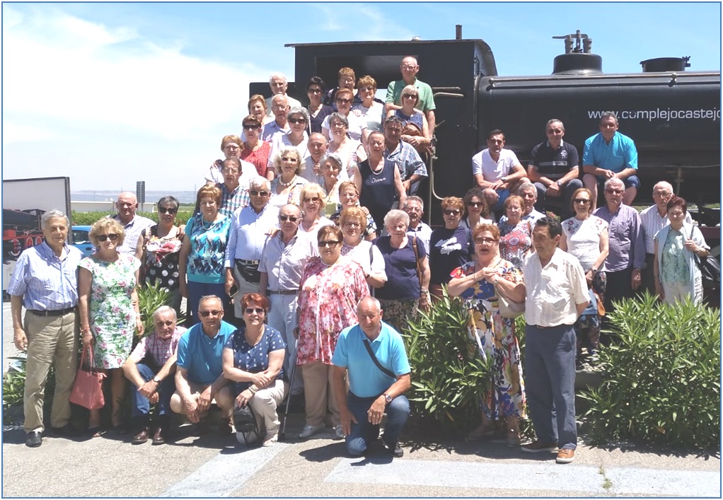 Foto de gran parte del grupo, realizada en Tudela.