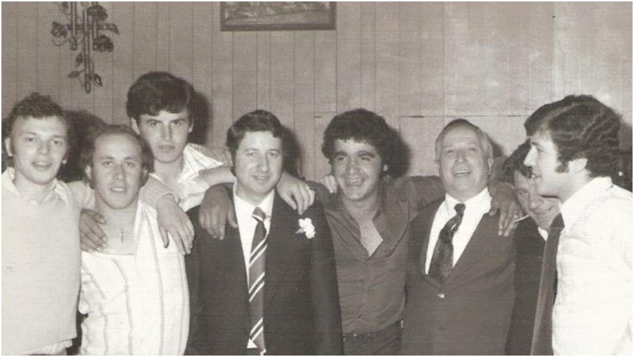 De izquierda a derecha, Isidro (de Vegapalla), Merayo (de La Puerta), Gonzalo Oro, Jose Manuel (de la Roza), Jos Luis (de la Puerta), Julin Corripio, Juan (de Vin) y Escandn (de El Carbn)