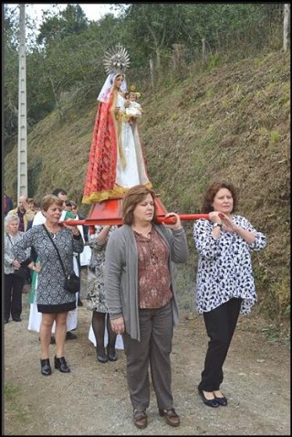 La Virgen en la procesin