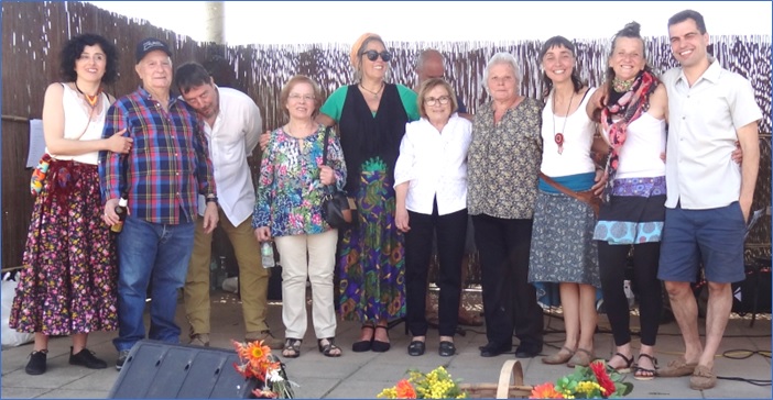 Mnica, Oscar Sierra, Jorge (de La Llavona), Mari Ribeiro (esposa de Oscar), Mari Huerta, Conce Prieto y el guitarrista Diego Parada.    Ayuntamiento de Colunga. Del nuestro tambin espero que