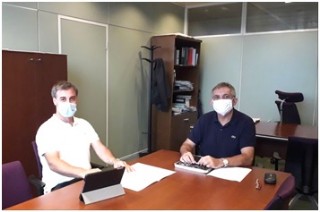 Gerardo Fabin, en su reunin del 22 de septiembre con Manuel Calvo, director general de Cooperacin Local. / GOBIERNO DE ASTURIAS
