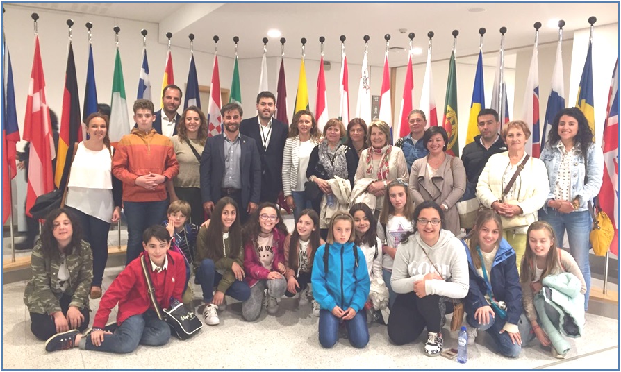 En la sala de Banderas del Parlamento