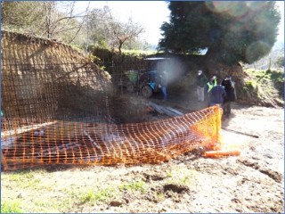 Visita de la consejera de Presidencia, Rita Camblor, el 24 de enero, a las obras del nuevo depsito (de 70.000 litros) de Niao. EL ECO , Archivo