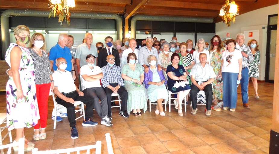 Foto de familia, al final de la celebracin./ EL ECO
