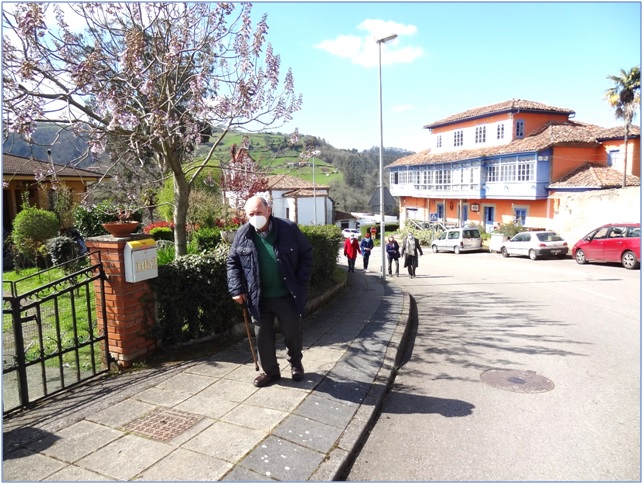 Vivienda de la Rectoral, en Santa Eulalia, con el nmero 1.052 (metros desde aqu hasta el cruce de Casa del Ro, en el inicio de la CB-1) colocado en el buzn (ste, con acceso desde la va pblica, como pide Correos). / EL ECO