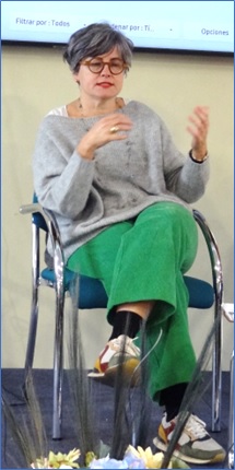 Sonia Puente, gesticulando en una de sus respuestas. EL ECO