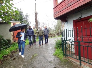 Autoridades paseando por Mases