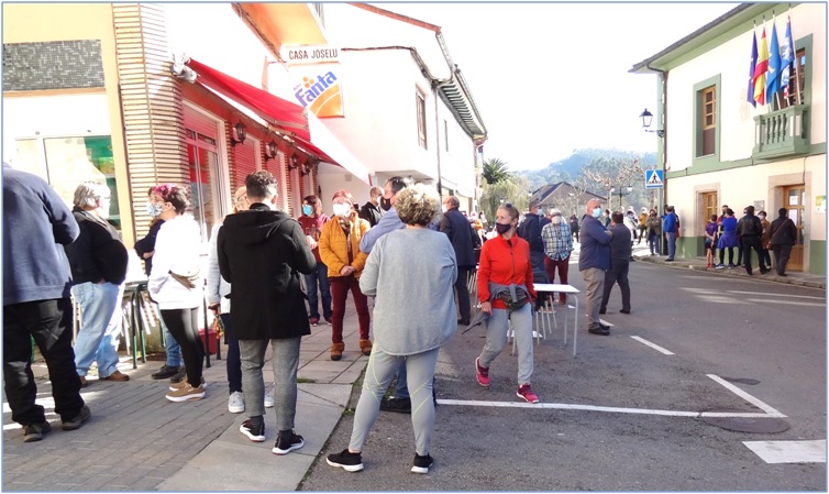 Concentracin de la gente  en la manifestacin