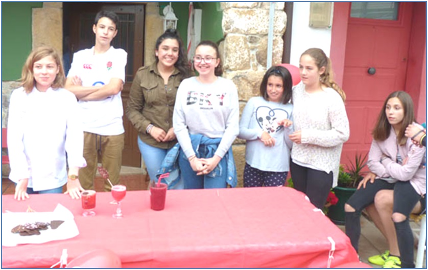 Con parte del grupo de amigos que se granje en Torazo.