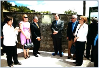 Descubrimiento de placa de calle a Ernesto Vitienes, en Santa Eulalia, y de homenaje a todos los emigrantes del Concejo en Repblica Dominicana, el 25 de julio de 2009.
