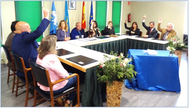 Los concejales del PSOE, en el momento de la votacin