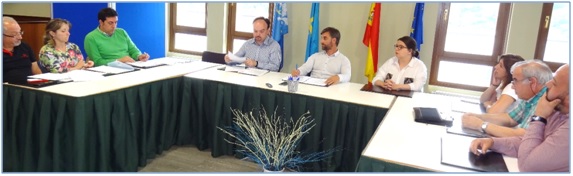 Un momento durante la intervencin del nuevo Secretario. /EL ECO