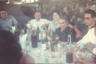 Joaqun (primero por la derecha) en una celebracin familiar, en septiembre de 1967. | Fotos: Archivo EL ECO