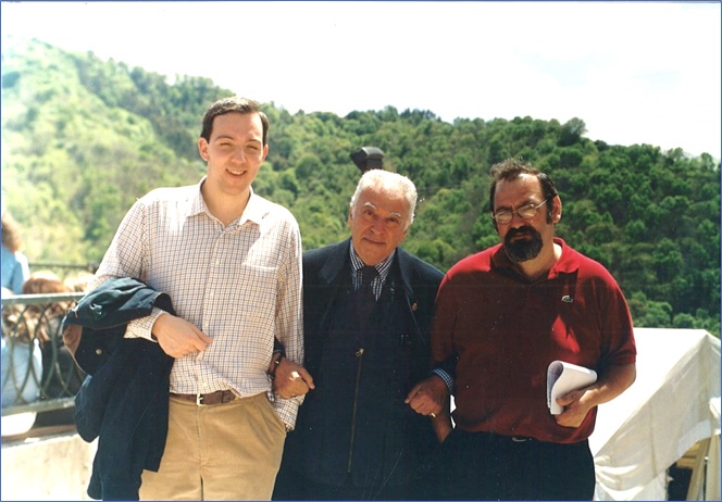 Tico Medina con Alejandro Vega y Laureano Corrales, ese da del ao 2001./  EL ECO, Archivo