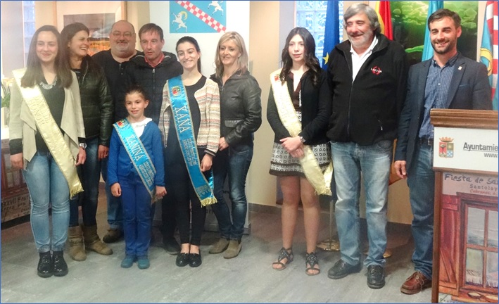 Imagen de Toa con las Xana, Damas de Honor y Xanina del 2016