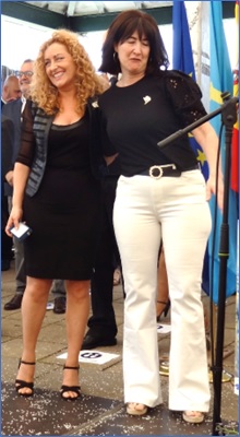 Mina Longo junto a Paqui Santovea