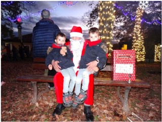 Papa Noel con ms nios