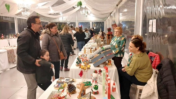 Vista del mercadillo de Torazo