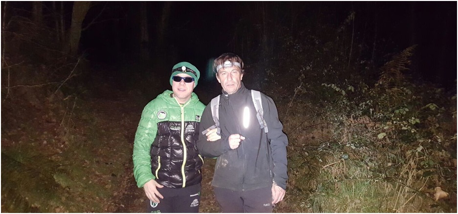 Ms participantes en la ruta nocturna
