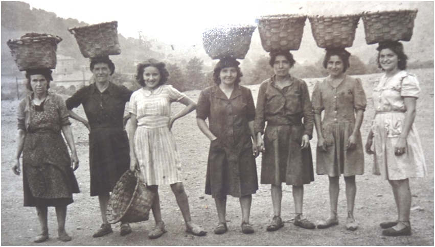 Carboneras en Sotrondio, en 1944.