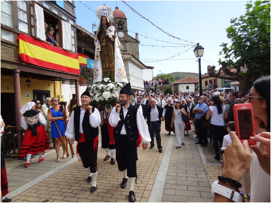 La Virgen del Carmen en procesin