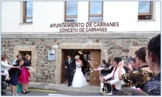 El autor sita el nacimiento de Cabranes como Concejo en el ao 1304, y no en 1270, como se tena pensado hasta ahora. Aqu, fachada de la actual Casa Consistorial. / EL ECO, Archivo