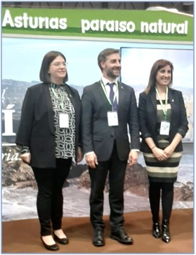 Imagen del Alcalde y las tenientes de alcalde en Fitur