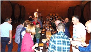 Asociacin de vecinos de Niao celebr una  espicha (en esta foto, con 44 socios asistentes a la misma) el 23 de junio en el Llagar de Cortina