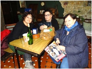 Olaya, Penélope y Susana, en Casa del Río, el pasado lunes.