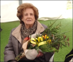 Aida Snchez (de Fresnu), fue homenajeada, junto a Eva y Dorita, por ser las ms veteranas de la reunin.