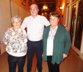 Con Zulima Acebedo y Trinidad Carús, el pasado 11 de diciembre, en el  Marieva Palace, de Gijón. | EL ECO
