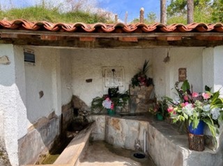 Así dejaron en Candones de Abajo su fuente