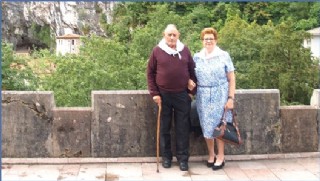 Rogelio y Lucita en Covadonga, en julio de 2016. Foto de Laureano Corrales Pérez