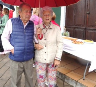 En la foto, José Antonio Prida y Conchita Camblor, en Torazo, el pasado 26 de agosto. EL ECO