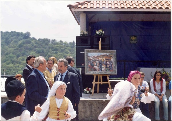 Con su sucesor en la Cámara, Juan Roberto Pérez, el 14 de mayo de 2003, en el Festival del Arroz con Leche de ese año. / Foto: Archivo EL ECO